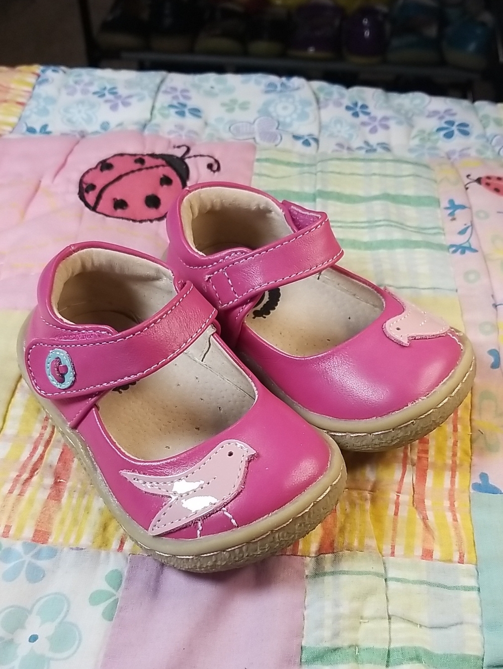 Livie & Luca Pink Leather Mary Jane Shoes with Bird Accent Size 4 Pio Pio